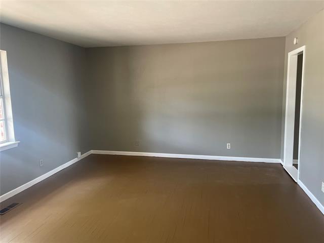 Building Photo - 435 Elm St