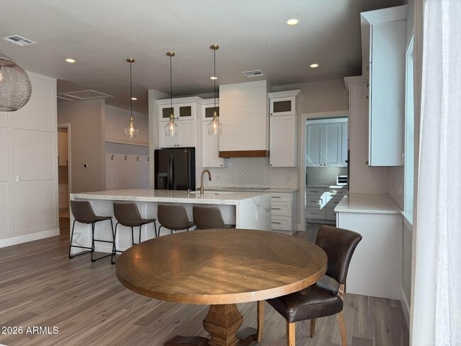 Building Photo - 8736 E Joshua Tree Ln