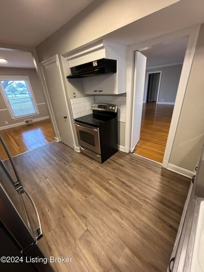 Building Photo - 4187 Westport Rd