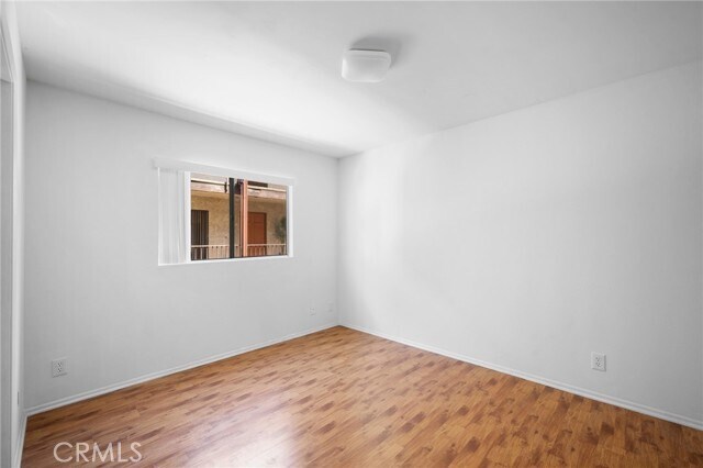 Building Photo - 1364 E Garfield Ave