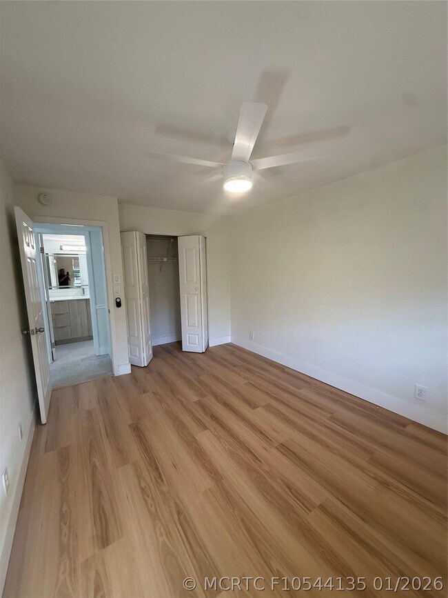 Building Photo - 2075 Coral Ridge Dr