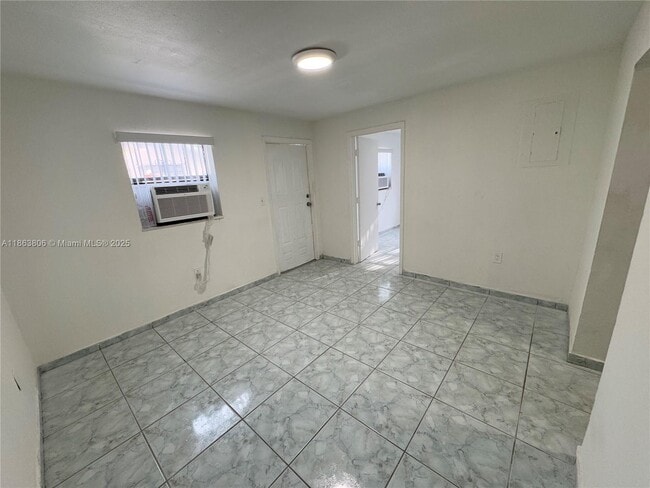 Building Photo - 2146 NW 18th Terrace