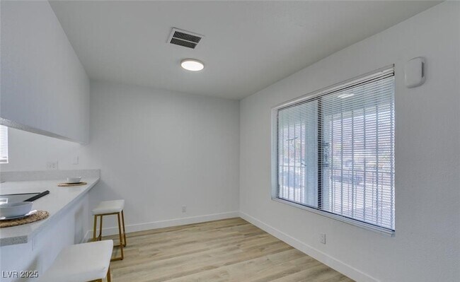 Building Photo - 6932 Kilgore Dr