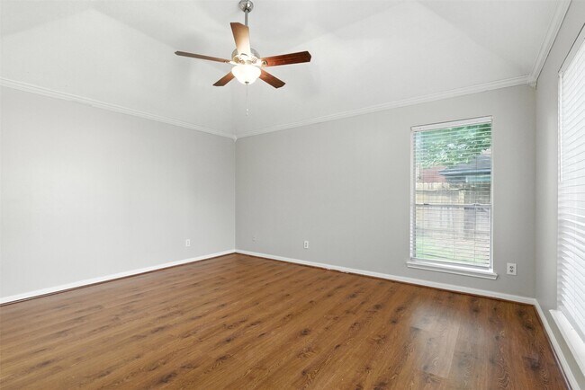 Building Photo - 5307 Oak Falls Dr