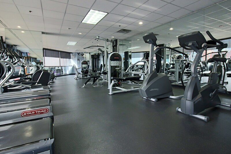 Building Photo - 439 E Ohio St