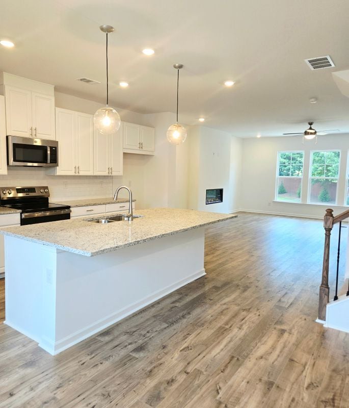 Building Photo - 6234 Kenbrook Dr