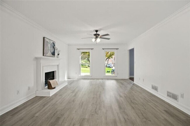 Building Photo - Beautifully Renovated 5-Bedroom, 4-Bath Home on Full Finished Basement!