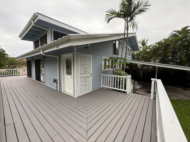 Building Photo - $3,800 / 3 bedroom, 2 bath, multi-level ho...