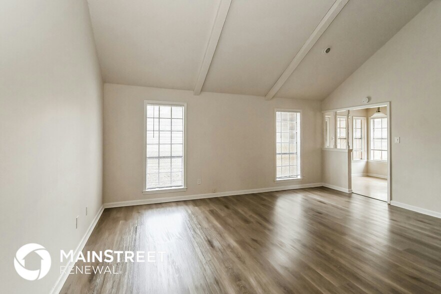 Building Photo - 4491 Grinstead Cove