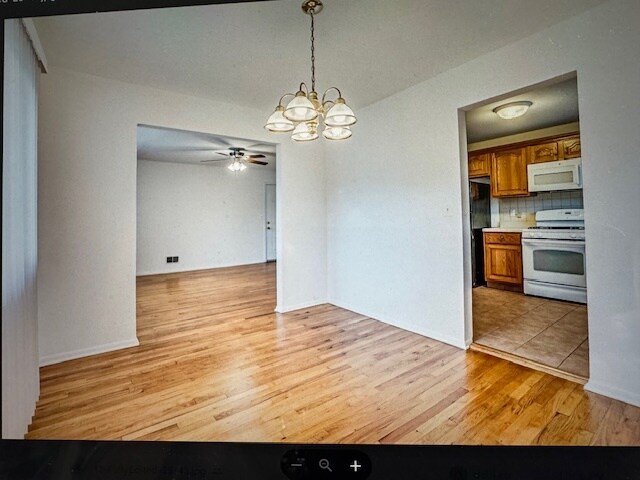 Building Photo - 18 Van Buren Ave