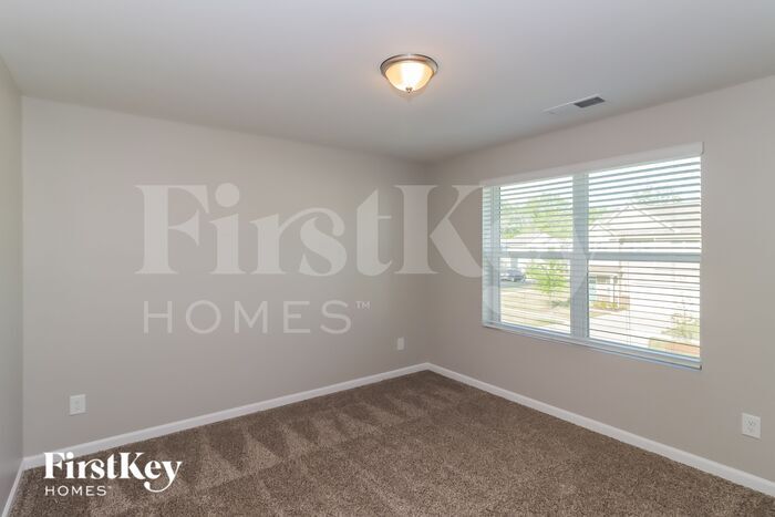 Building Photo - 7606 Wallace Farm Ln