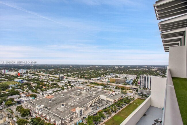 Building Photo - 3301 NE 1st Ave