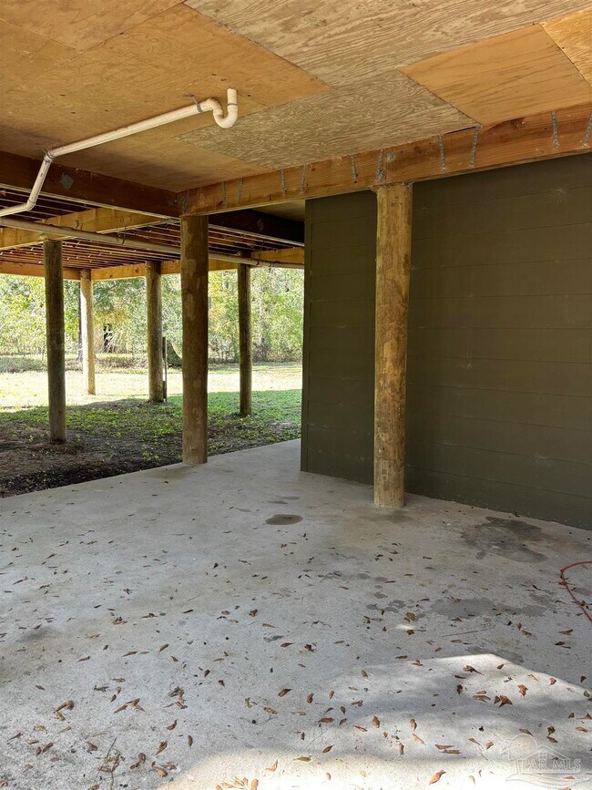 Building Photo - 1002 Daffin Rd