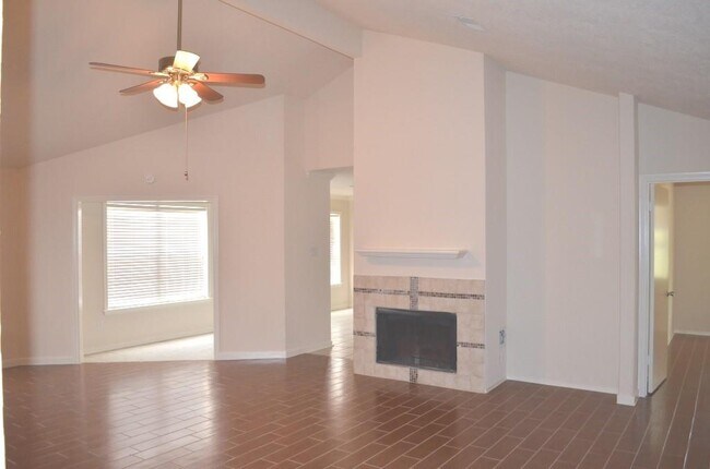Building Photo - 2439 Colton Hollow Dr