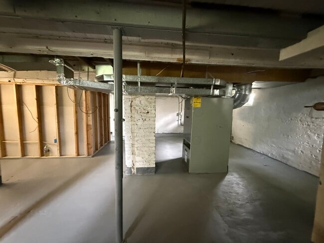 Building Photo - 1101 Marne Hwy