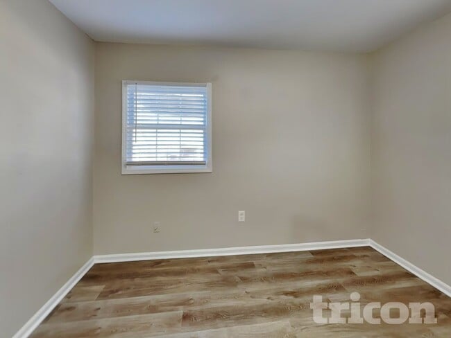 Building Photo - 1439 Leafwood Ct