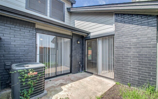 Building Photo - 810 Dunson Glen Dr