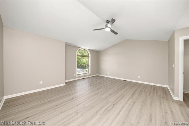 Building Photo - 6096 Darramoor Rd