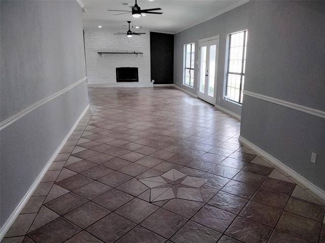 Building Photo - 2317 Meadow Dale