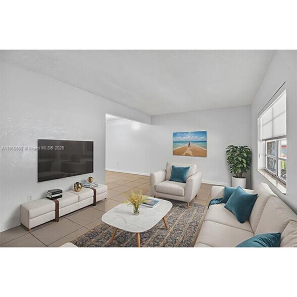 Building Photo - 2744 SW 23rd Ter