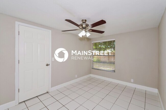Building Photo - 3 Bedroom Pet-Friendly Home in VENICE, FL with Main Street Renewal