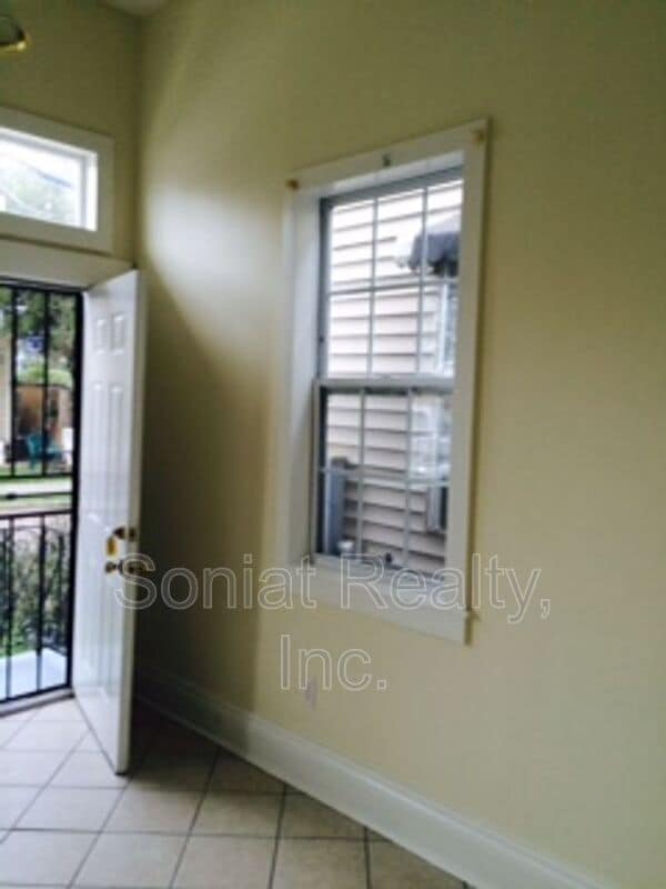 Building Photo - 8409 Cohn St