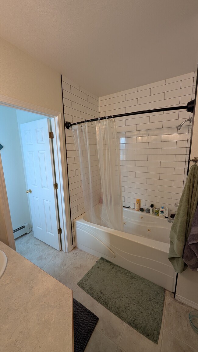 Building Photo - 12580 Old Glenn Hwy