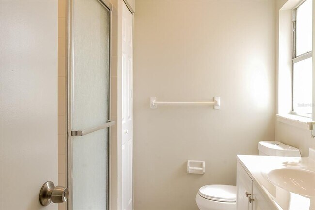 Building Photo - 7130 Chaucer Ln