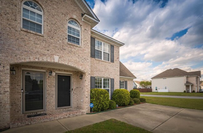 Building Photo - 1601 Cambria Dr