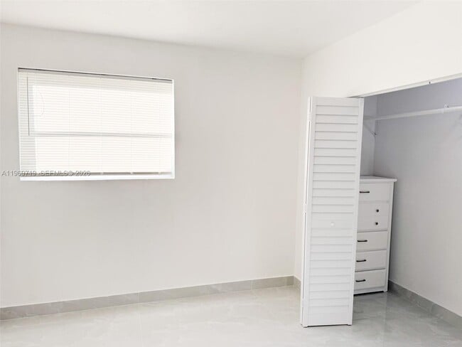 Building Photo - 7040 NW 24th St