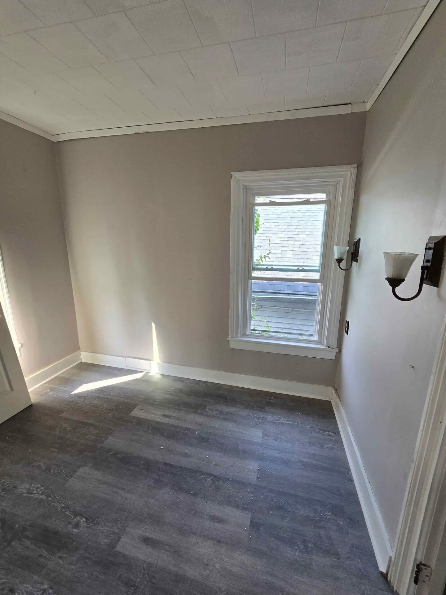 Building Photo - 541 5th Ave