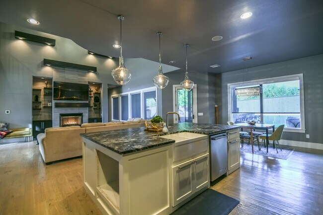 Building Photo - 13220 Rock Canyon Rd