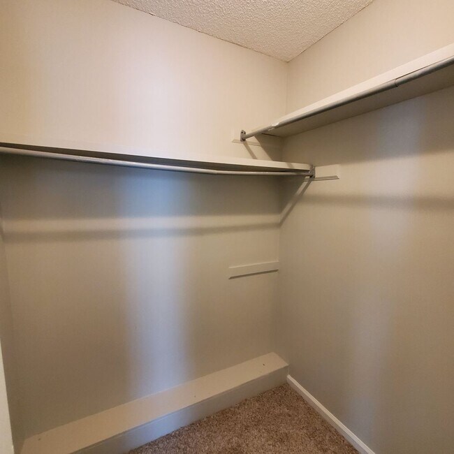 Building Photo - Modern Charm & Tranquil Living: 3-Bedroom Rental Home with New Upgrades in Valdosta, GA
