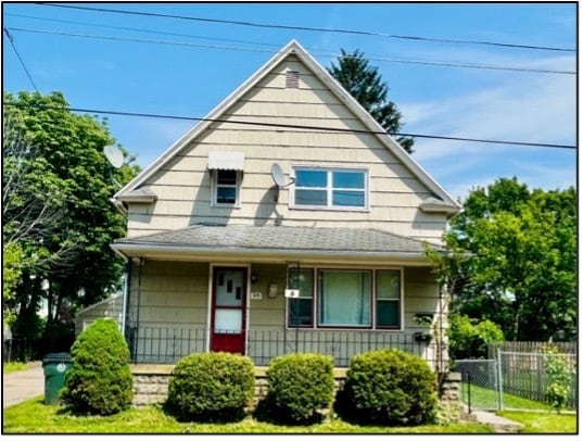 Primary Photo - 35 Crane St