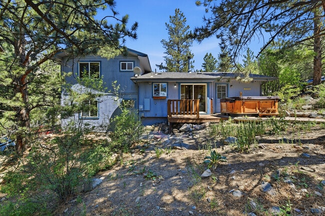 Building Photo - 2130 Flat Iron Dr