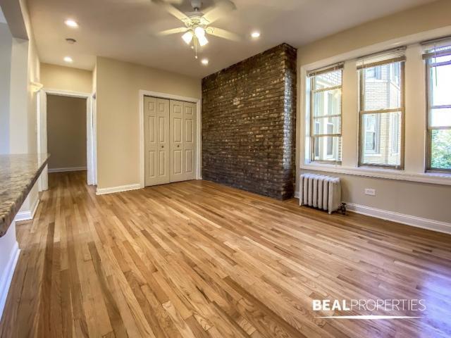 Building Photo - 1 bedroom in CHICAGO IL 60613