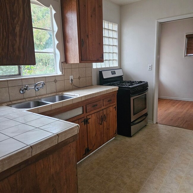 Building Photo - 17333 Enadia Way