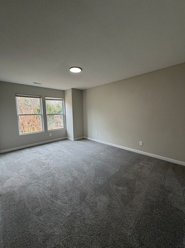 Building Photo - Beautifully Renovated 5-Bedroom Home in Highly Desired Steele Creek!