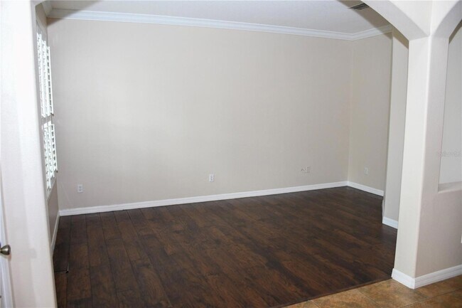 Building Photo - 557 Palio Ct