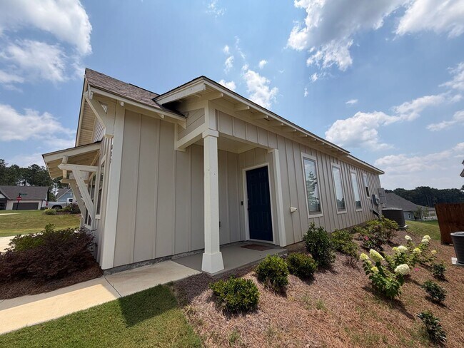 Building Photo - 632 Shropshire Dr