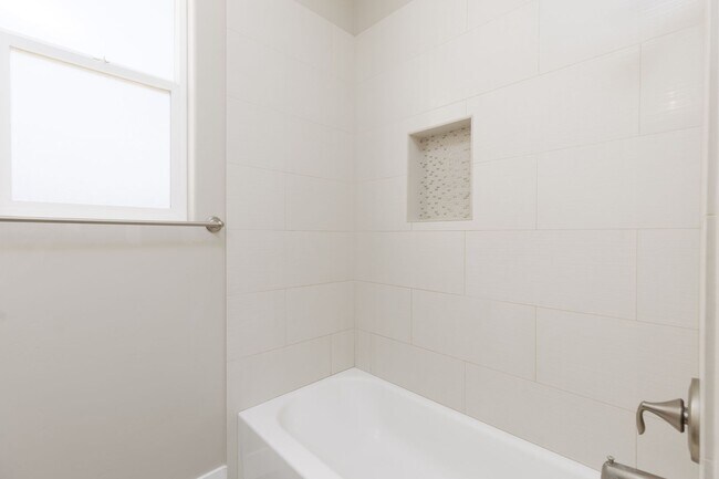 Building Photo - 3204 E 2840 S