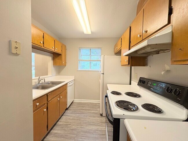 Building Photo - 3910 Gaffney Loop