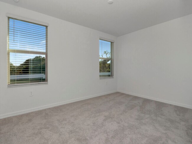 Building Photo - Modern New Construction Townhome in Desirable Lakewood Ranch – Up to 1 Month Free