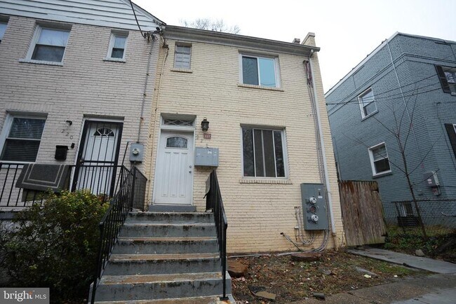 Building Photo - 222 Malcolm X Ave SE