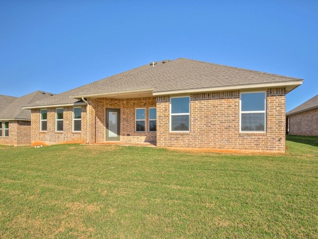 Building Photo - Brand New Home in Noble!