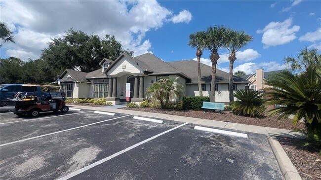 Building Photo - 2000 Erving Cir