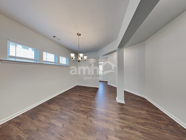 Building Photo - 1490 Aster Ives Dr
