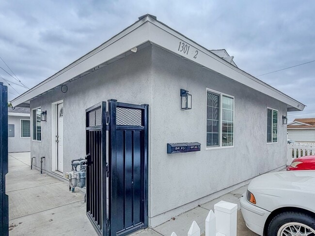 Building Photo - 1301 Kingswood Way