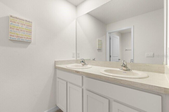 Building Photo - 5439 Logan Cave Ave