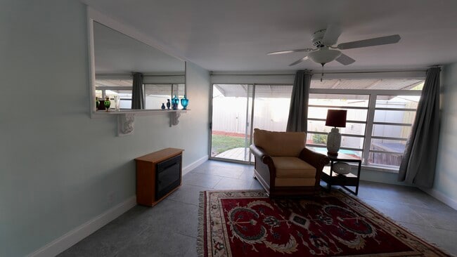 Building Photo - 3693 NE 20th Ave